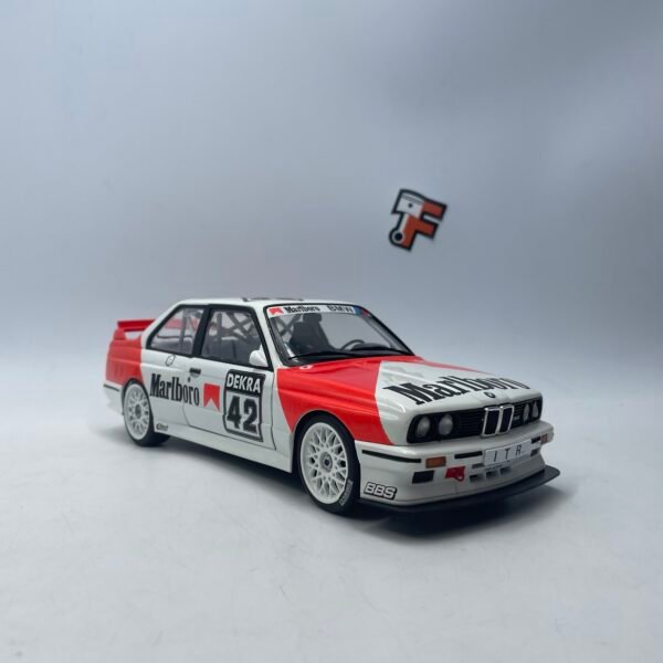 Miniature BMW M3 E30 DTM 1991 Cor Euser Werk83 1/18 vendue en Suisse
