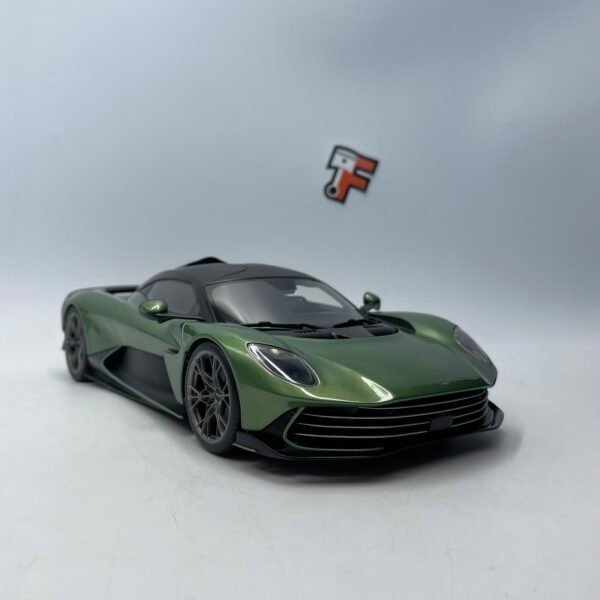 Miniature Aston Martin Valhalla 2025 Green GT Spirit 1/18 vendue en Suisse