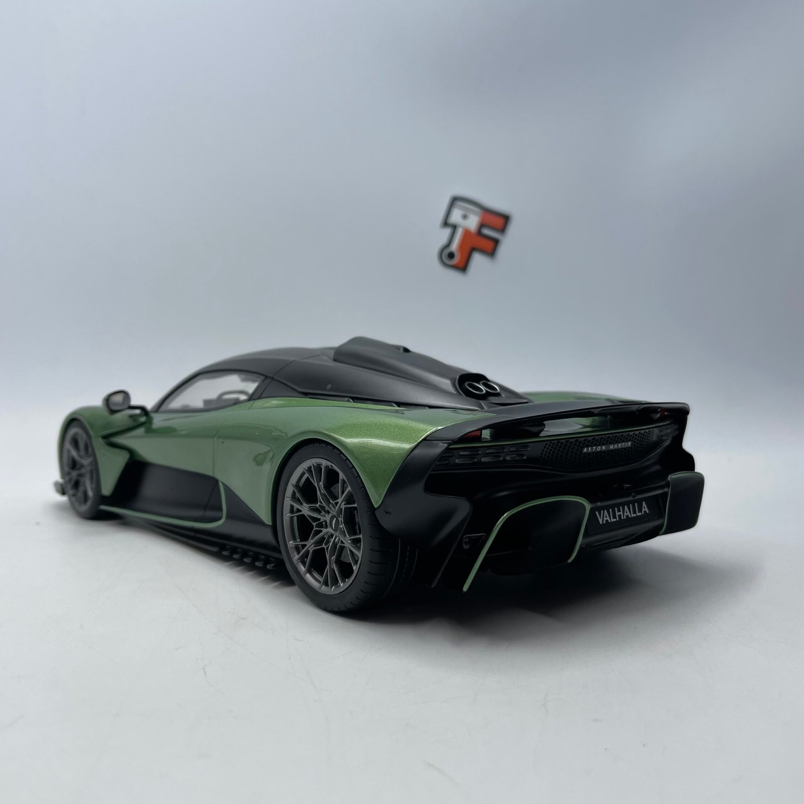 Aston Martin Valhalla 2025 Green – Image 5