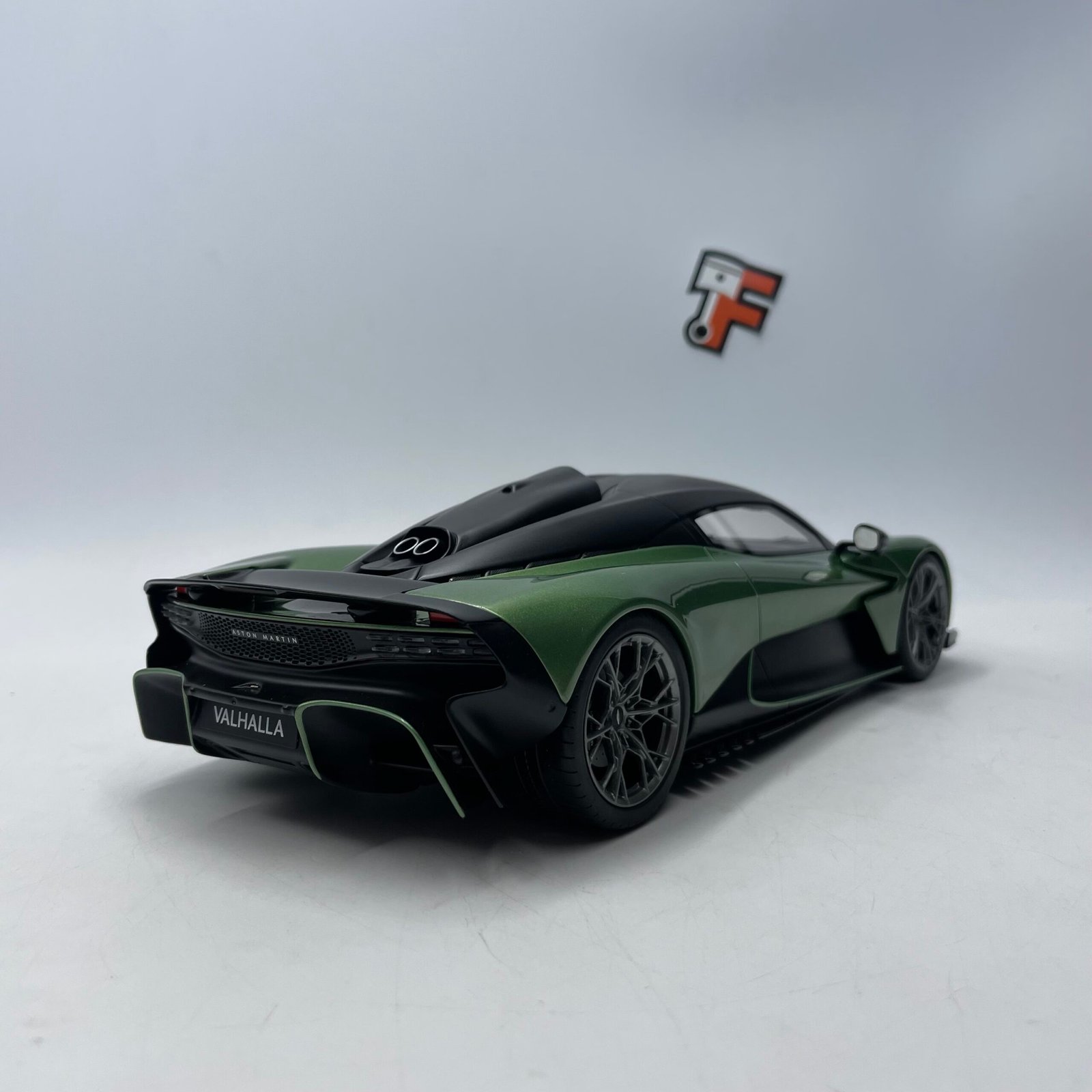 Aston Martin Valhalla 2025 Green – Image 7