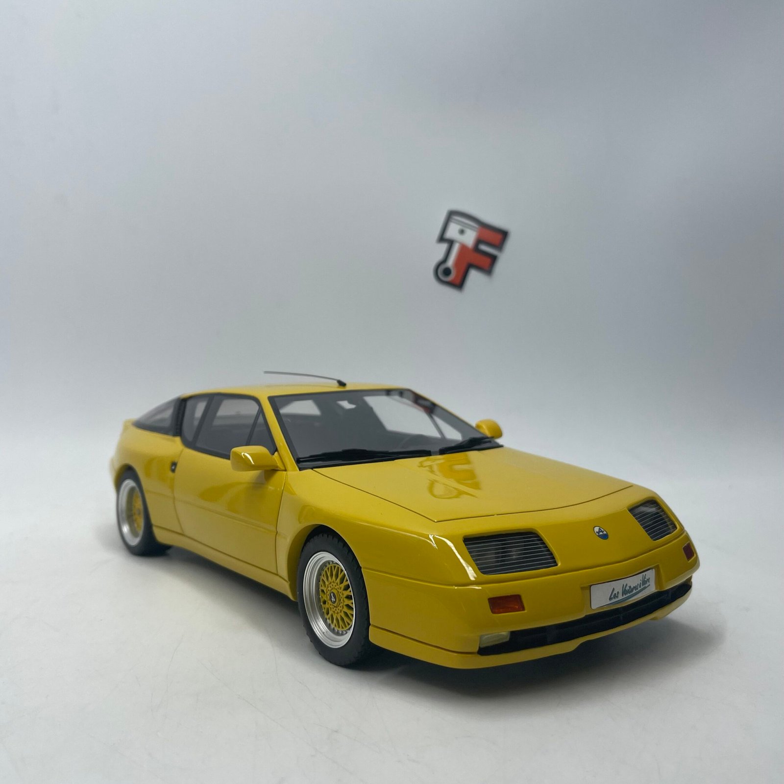 Miniature Renault Alpine GTA Le Mans Danielson Yellow OT592 vendue en Suisse