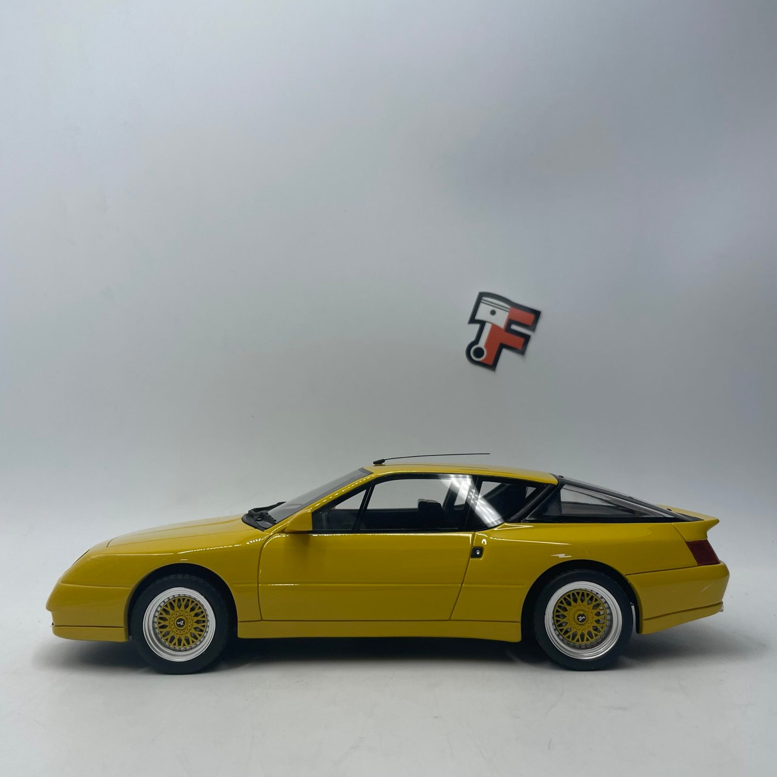 Renault Alpine GTA Le Mans Danielson Yellow – Image 4