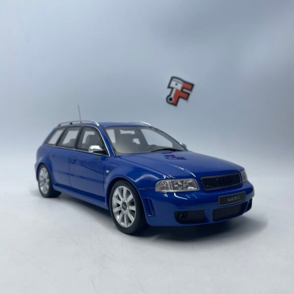 Miniature Audi RS4 B5 Blue Ottomobile série limitée vendue en Suisse