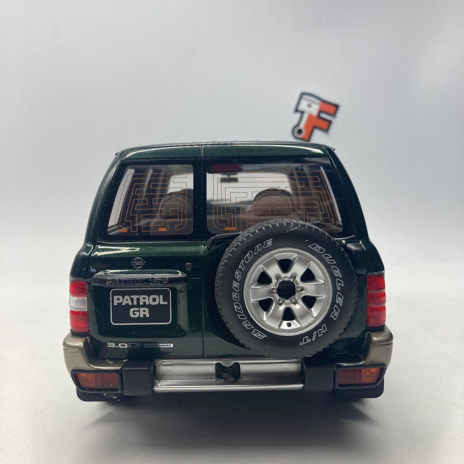 Nissan Patrol GRY61 Basil Green Pearl 1998 – Image 6
