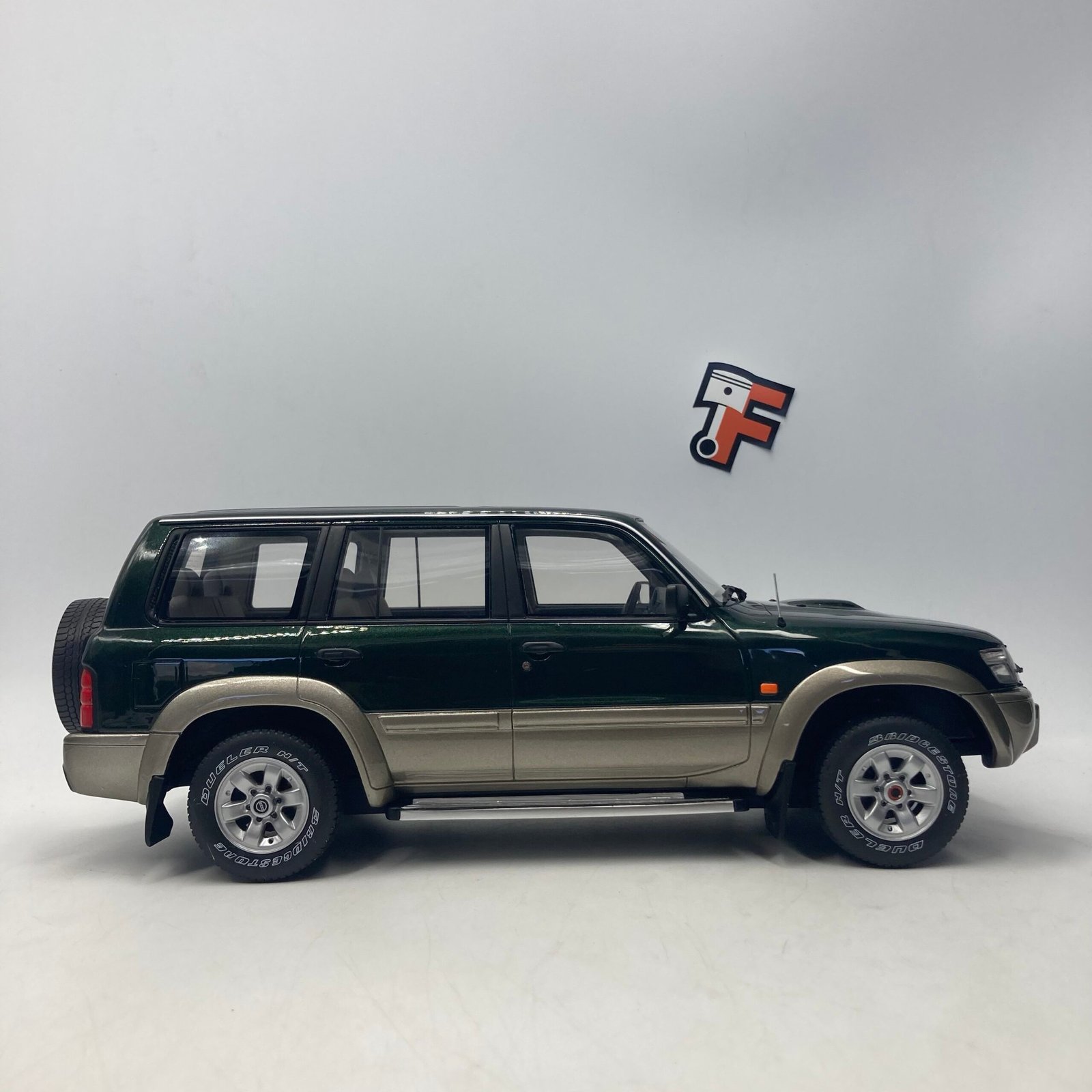 Nissan Patrol GRY61 Basil Green Pearl 1998 – Image 8