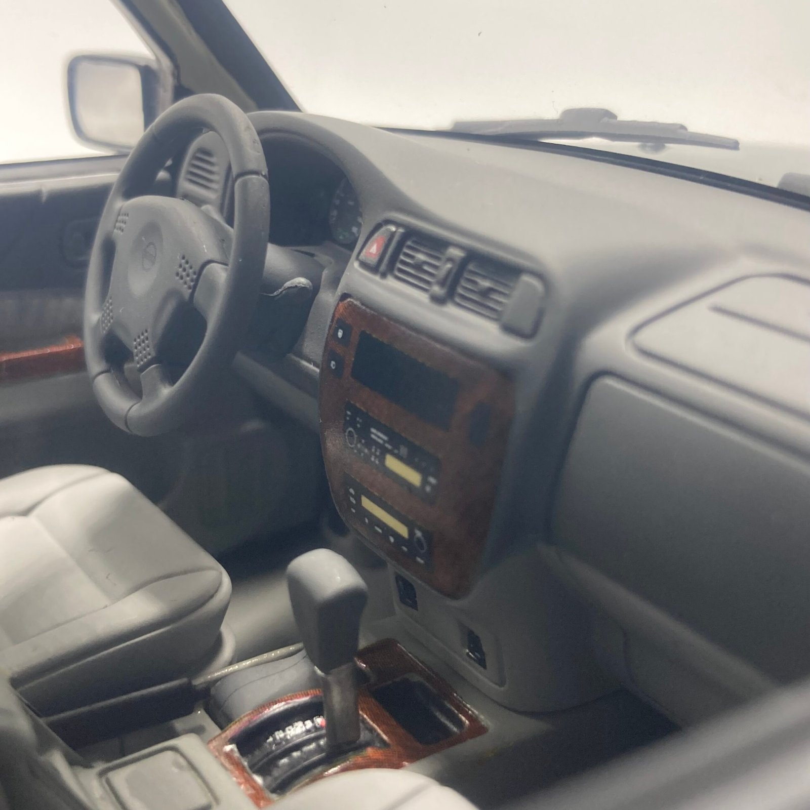Nissan Patrol GRY61 Basil Green Pearl 1998 – Image 10