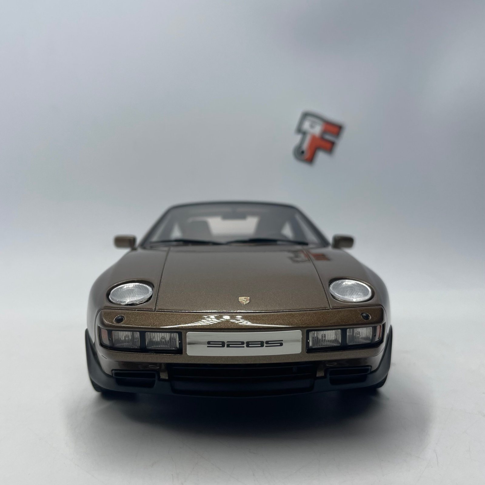 Porsche 928S 1981 Brown – Image 2