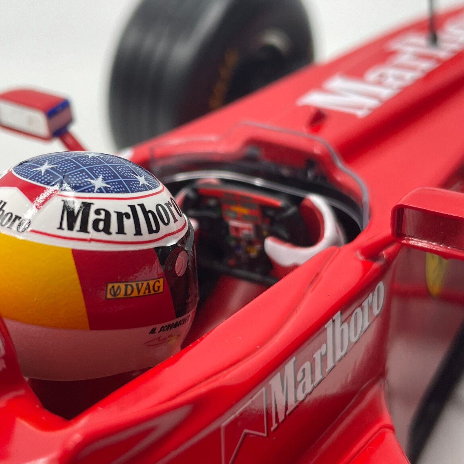 Ferrari F1 F300 GP Italy 1998 #3 Winner M.Schumacher 1/12 – Image 10