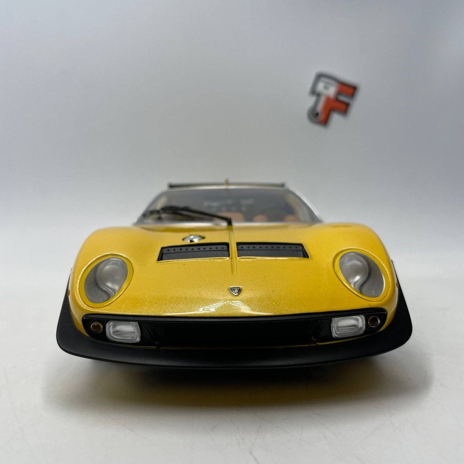 Lamborghini Miura SVR 1970 Yellow/Black – Image 2