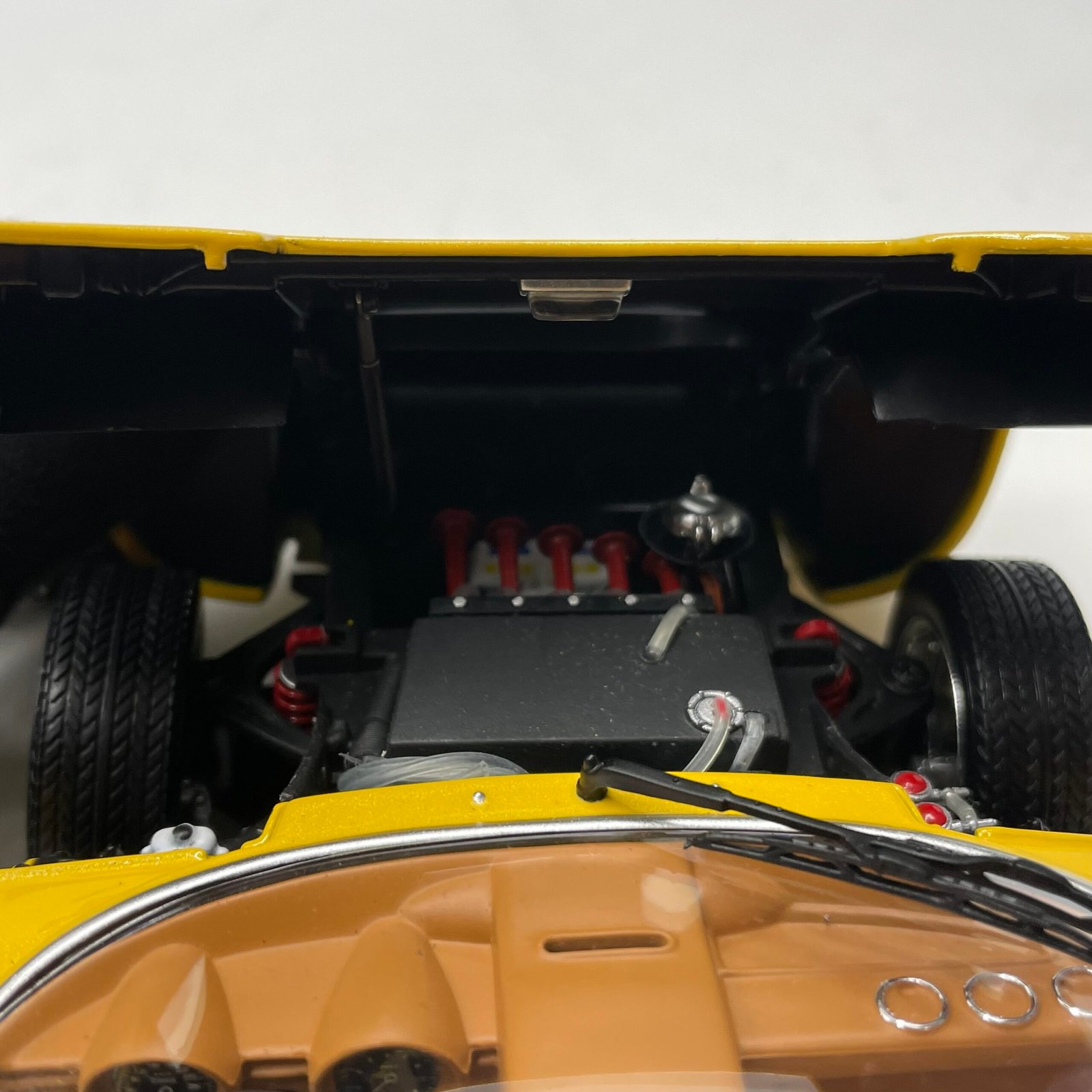Lamborghini Miura SVR 1970 Yellow/Black – Image 13