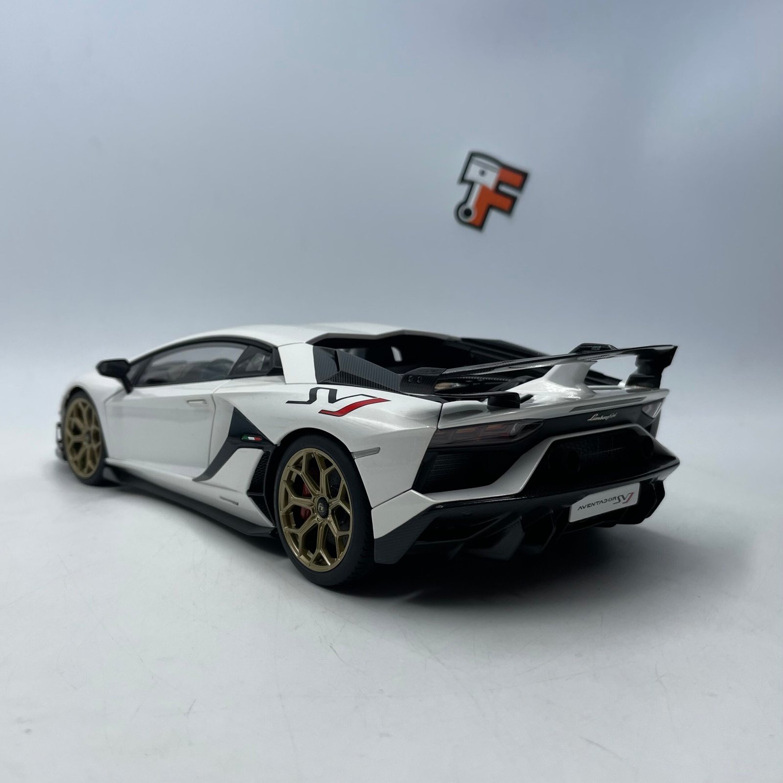 Lamborghini Aventador SVJ Bianco Asopo – Image 5