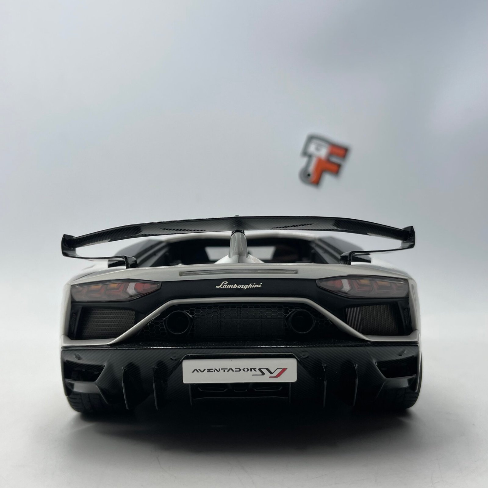 Lamborghini Aventador SVJ Bianco Asopo – Image 6