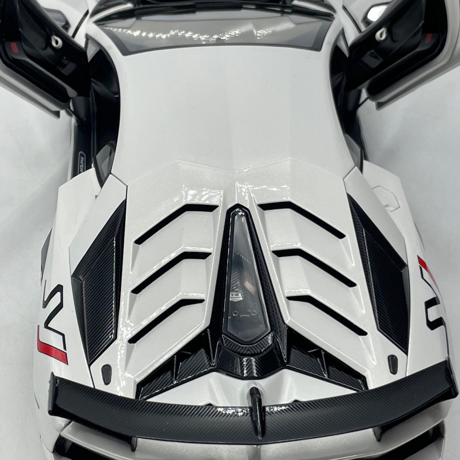 Lamborghini Aventador SVJ Bianco Asopo – Image 13