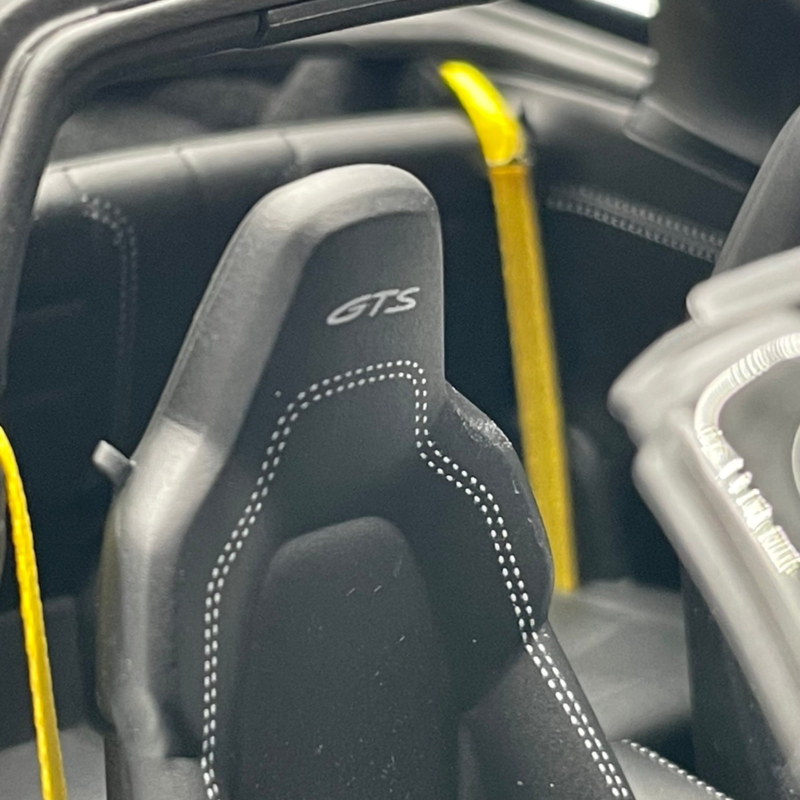 Porsche 911 Targa 4 GTS 2025 Black – Image 11