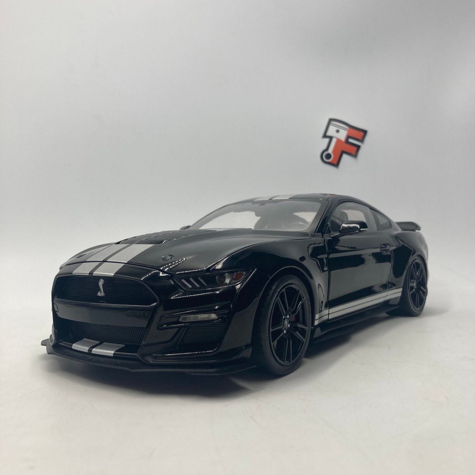 Ford Mustang Shelby GT500 Black 2022 – Image 3