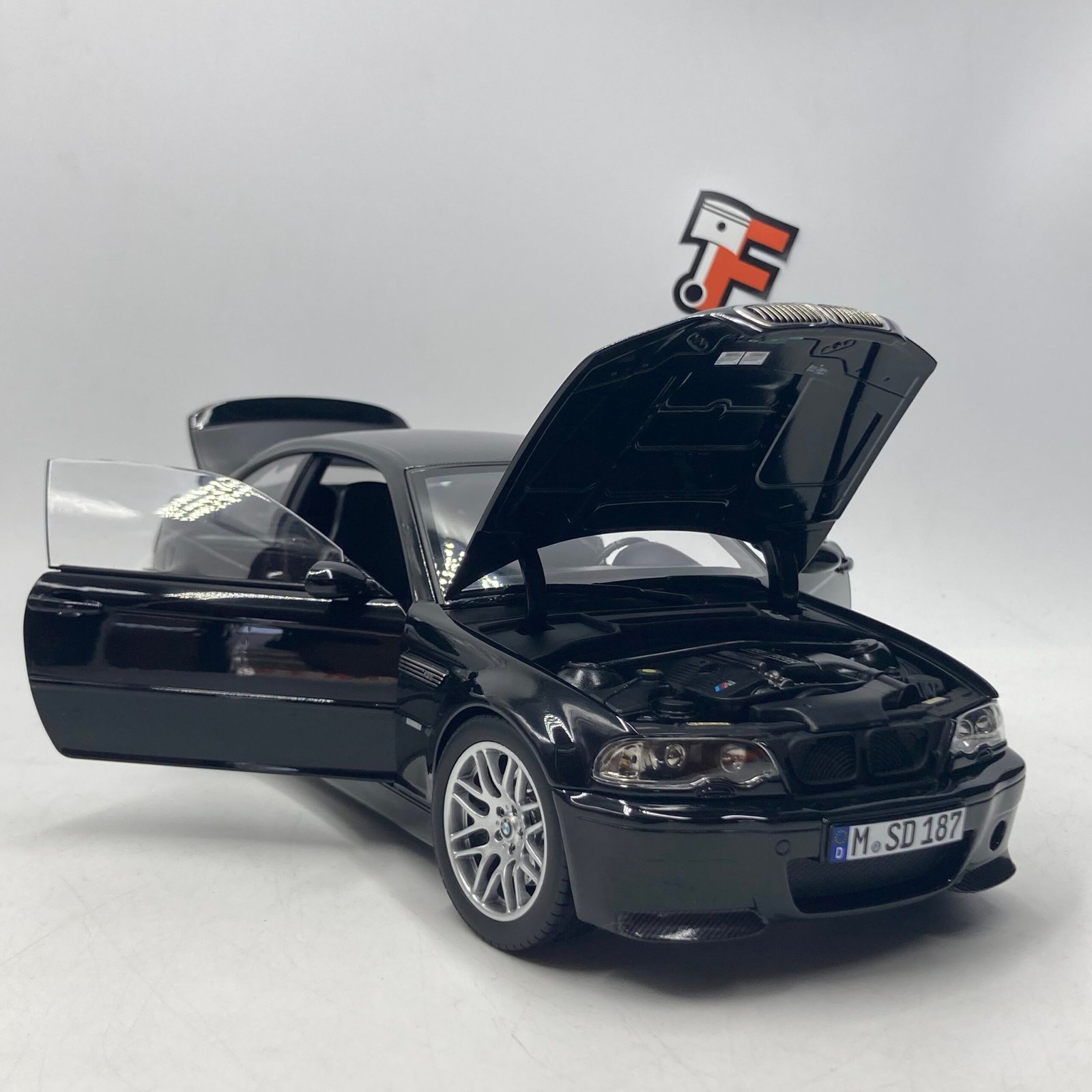 BMW M3 CSL E46 2003 Saphire Black – Image 13