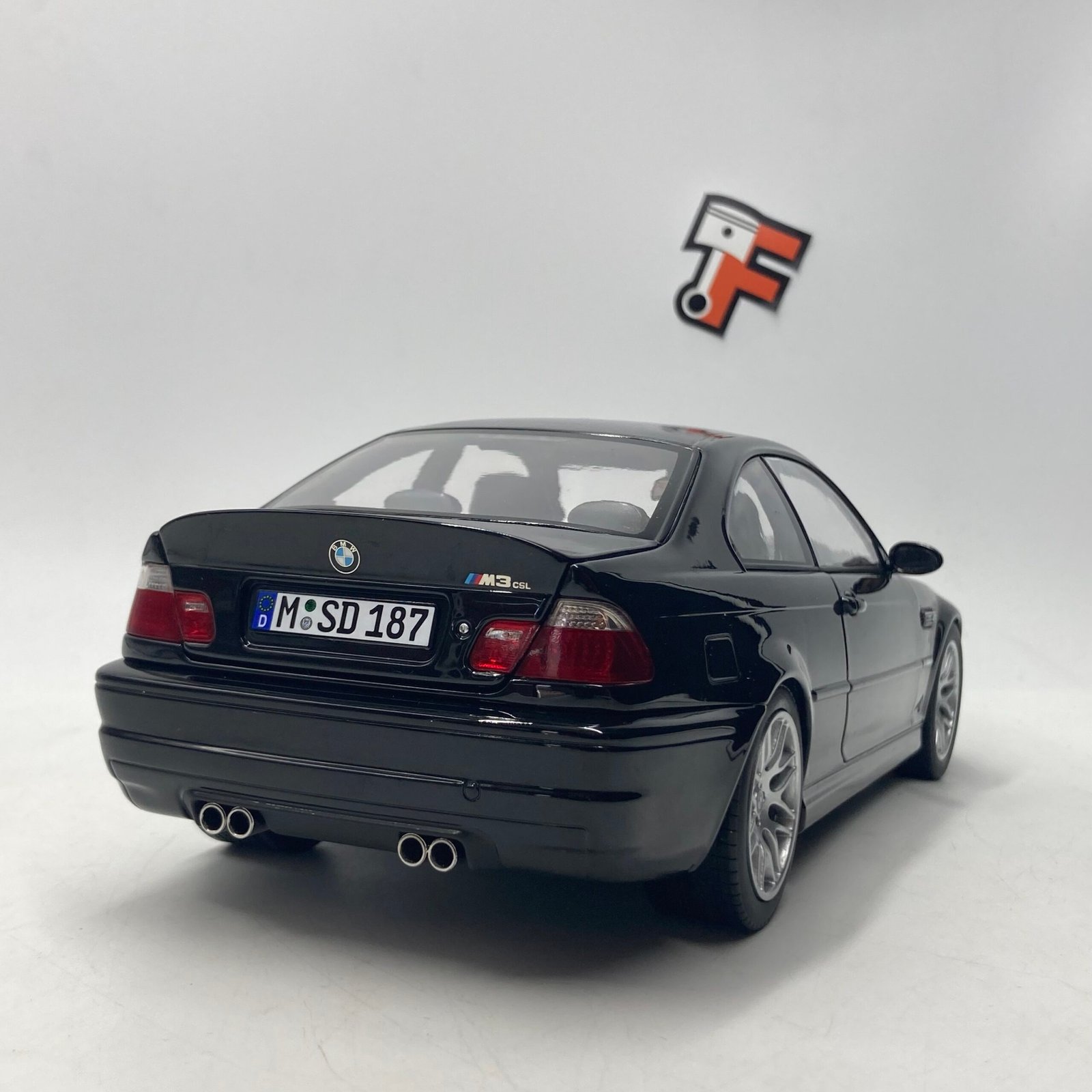BMW M3 CSL E46 2003 Saphire Black – Image 7