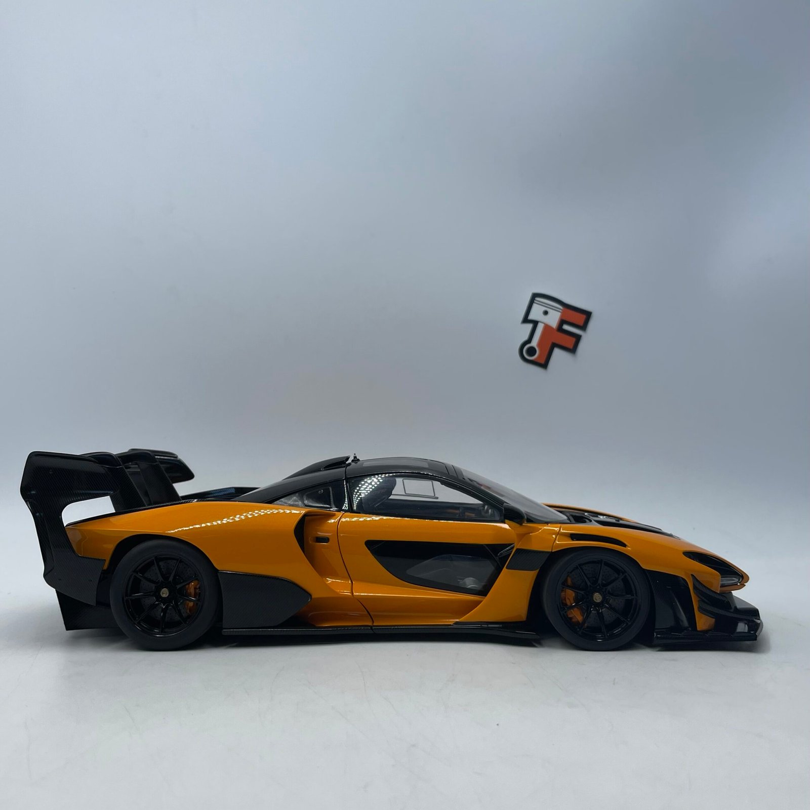 MCLAREN Senna GTR – Image 8