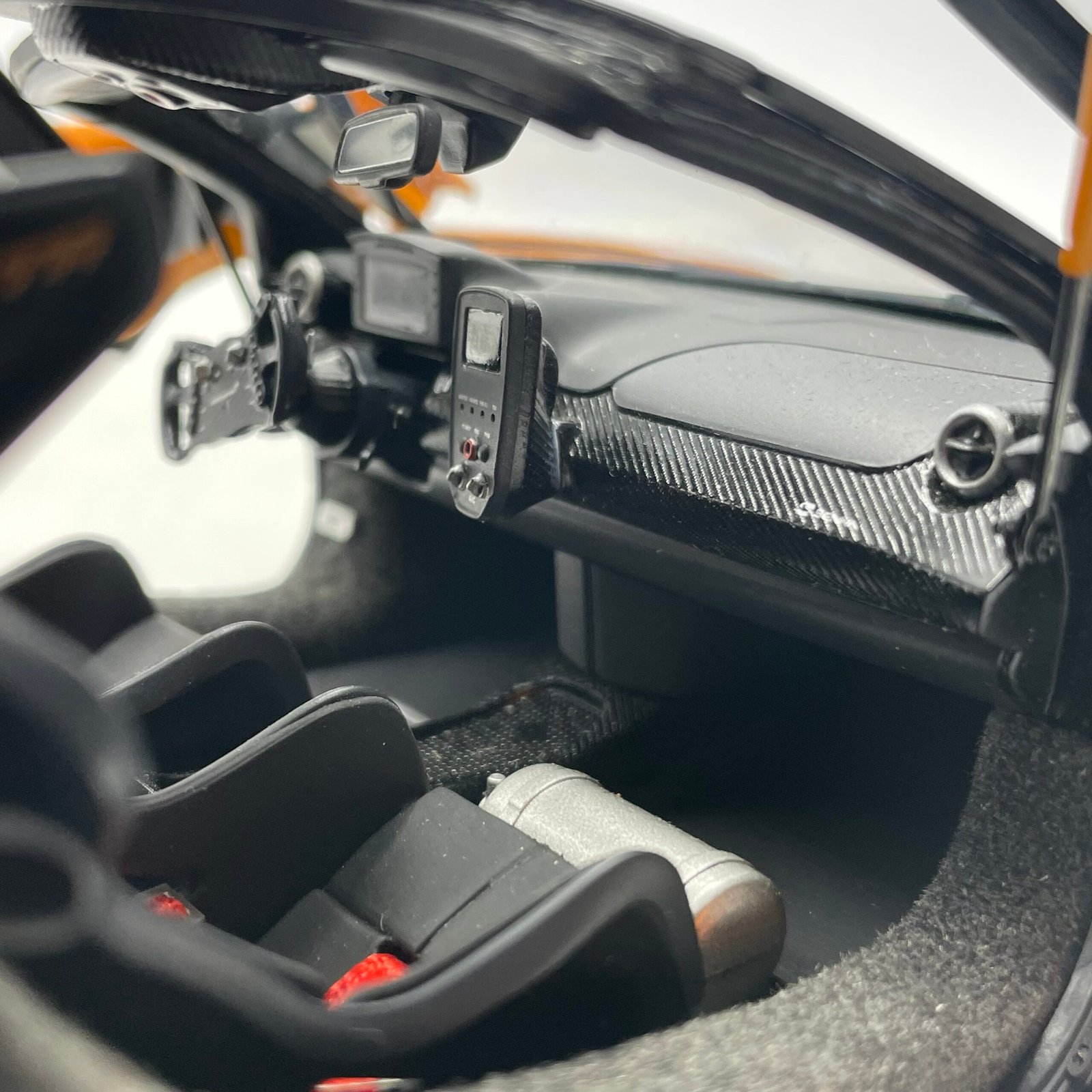 MCLAREN Senna GTR – Image 10