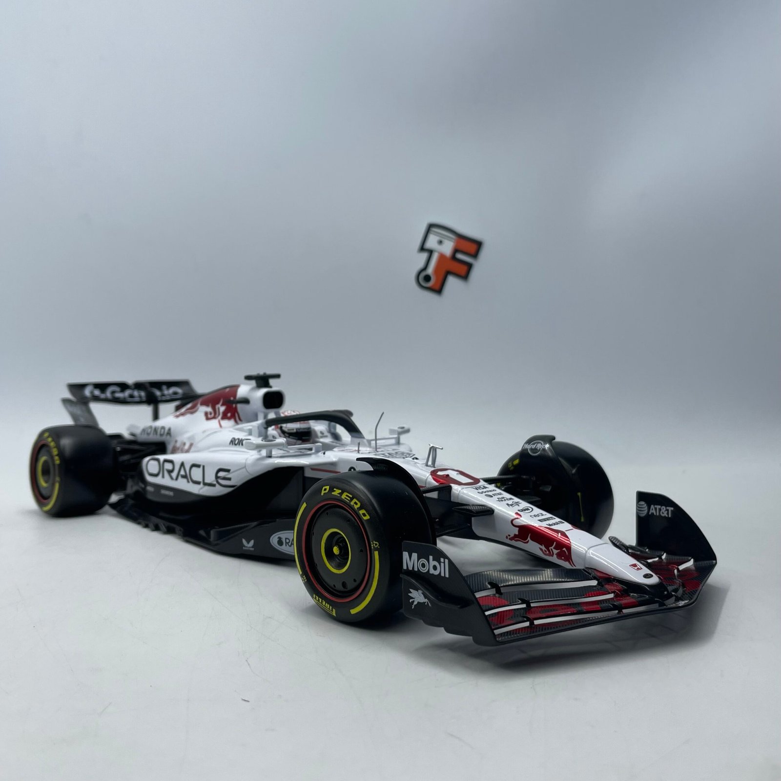 Miniature Red Bull RB21 Winner Japan GP 2025 Max Verstappen BBurago 1/18 vendue en Suisse