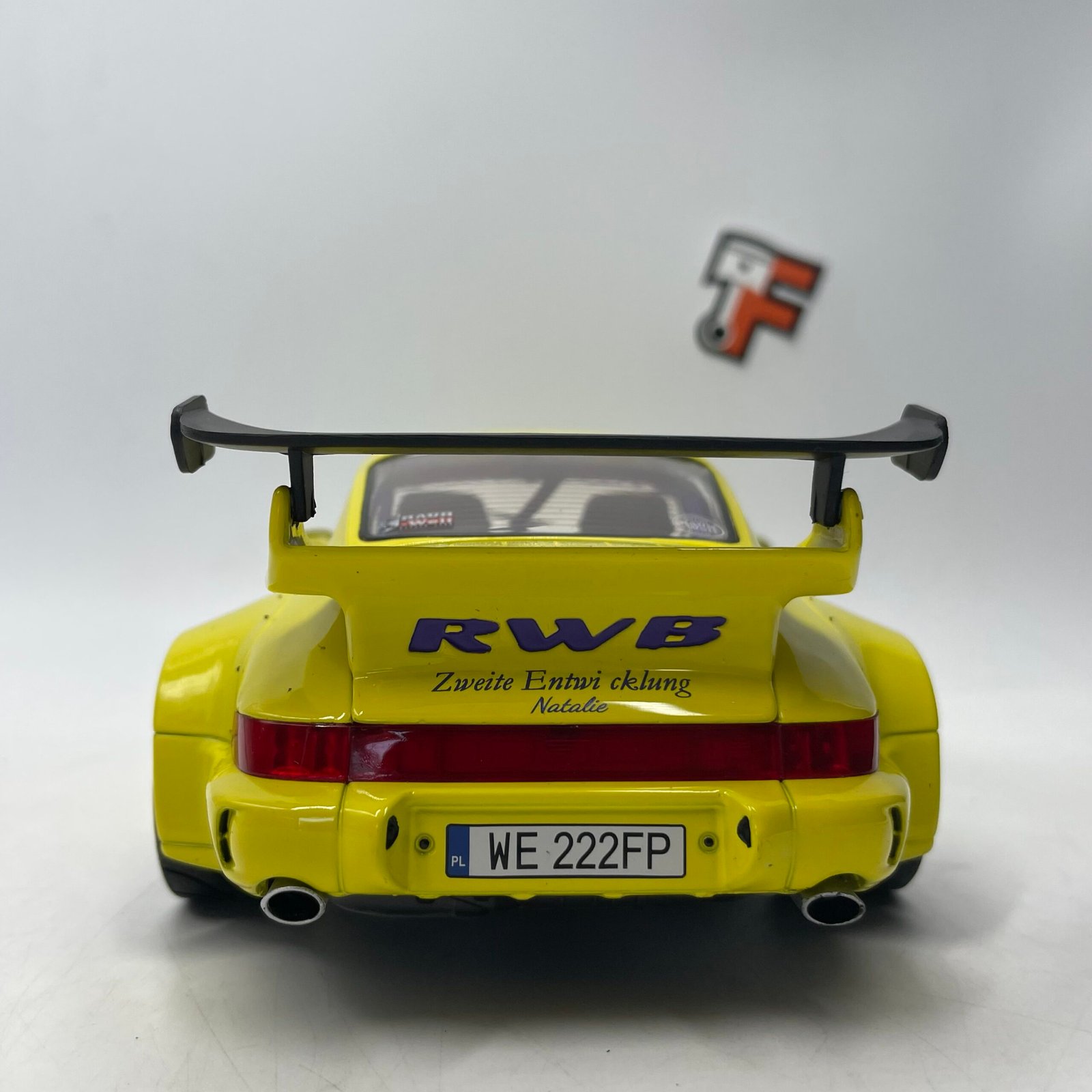 Porsche 911 RWB Bodykit Natalie 2023 yellow – Image 6
