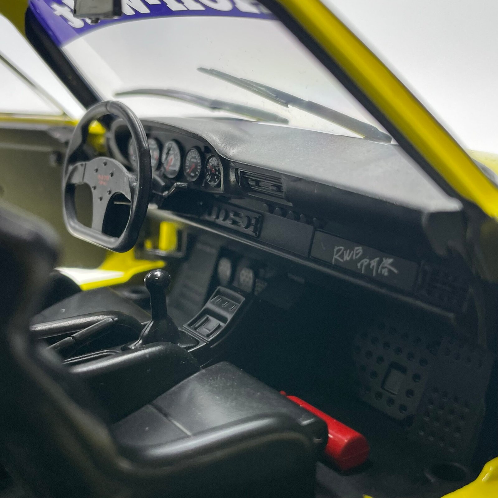 Porsche 911 RWB Bodykit Natalie 2023 yellow – Image 10