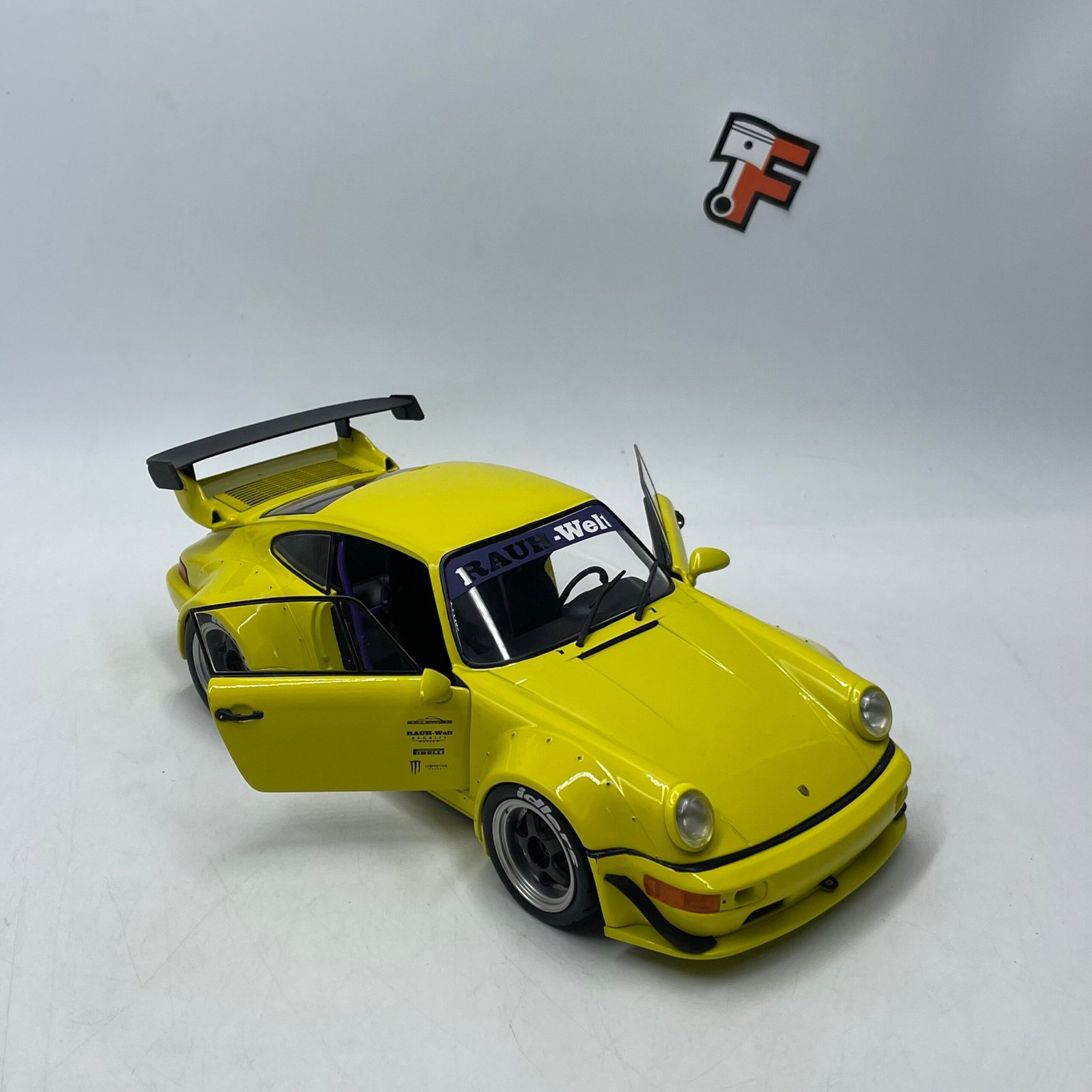 Porsche 911 RWB Bodykit Natalie 2023 yellow – Image 11