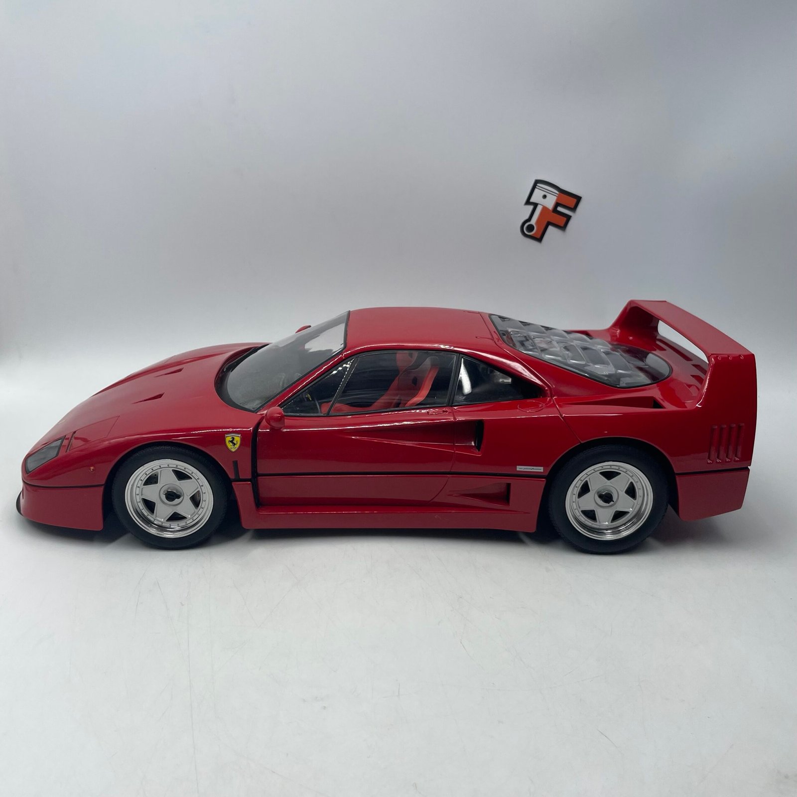 Ferrari F40 1987 Red 1/12 – Image 4