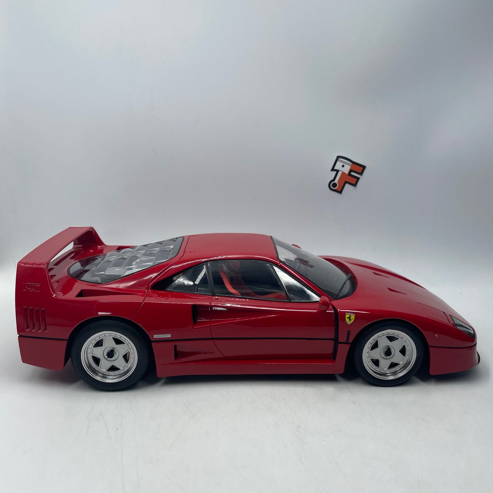 Ferrari F40 1987 Red 1/12 – Image 8