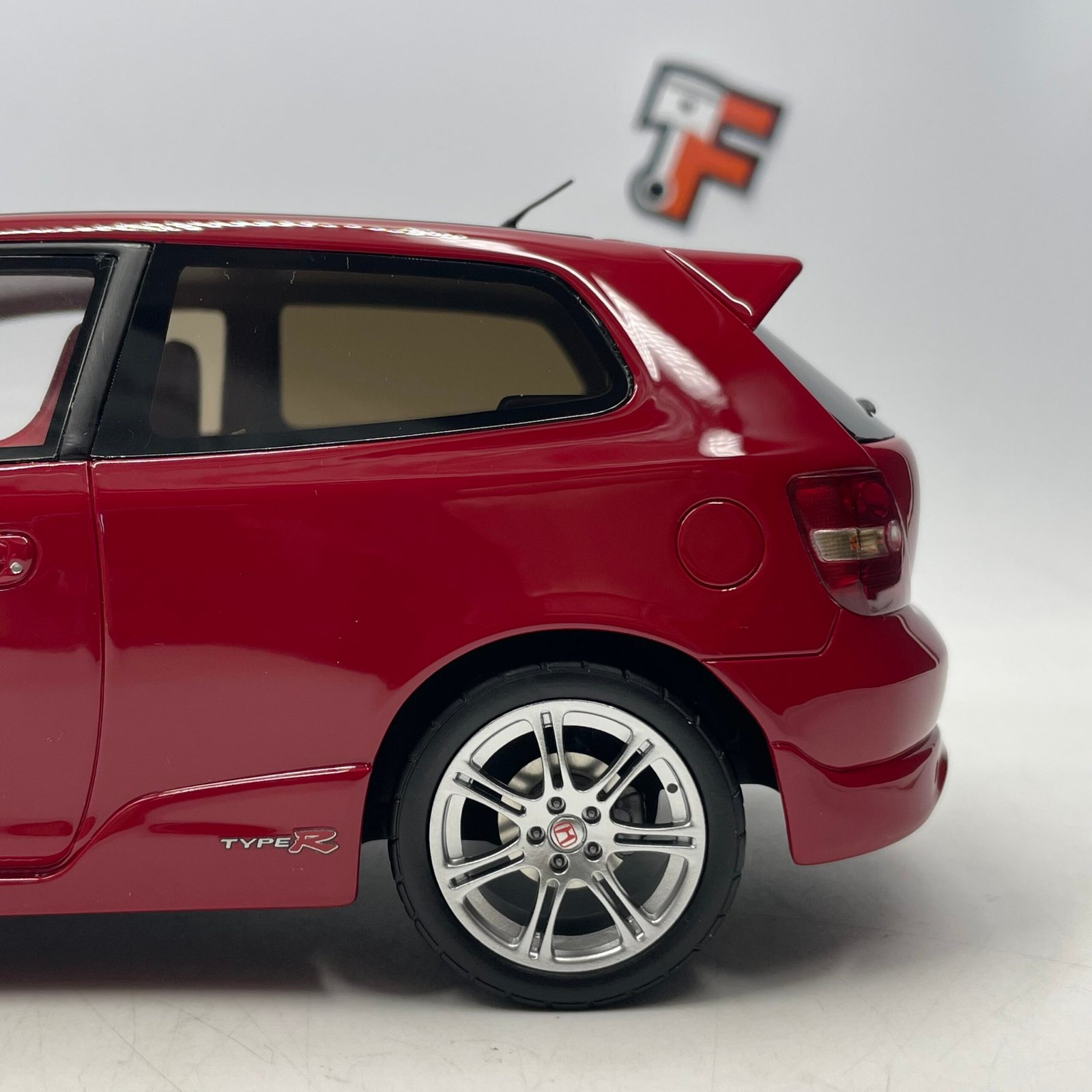 Miniature Honda Civic Type R (EP3) 2005 milano red 1/18 vendue en Suisse