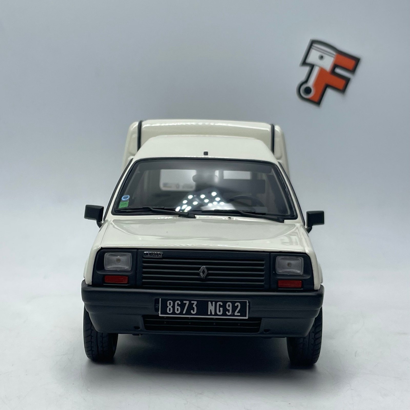 Renault Express 1985 Blanc – Image 2