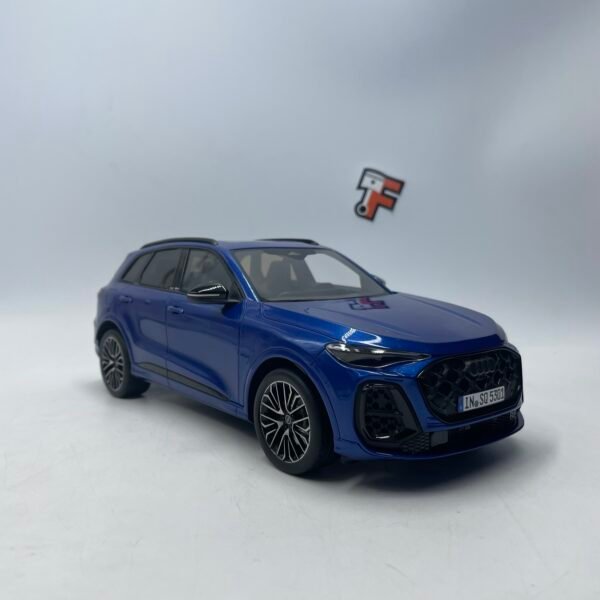 Miniature Audi SQ5 TFSI Blue Metallic Ottomobile OT1281 1/18 vendue en Suisse