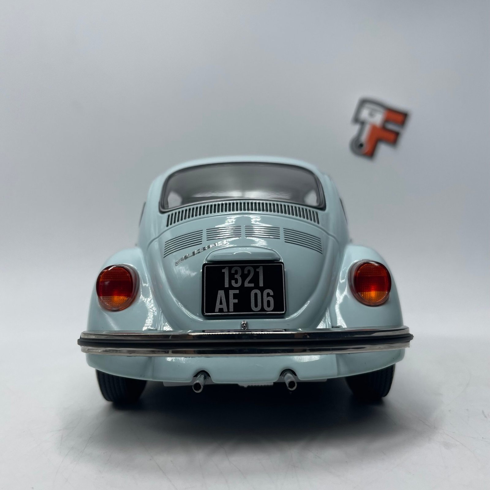 Volkswagen 1303 1973 Pastel Blue 1/18 – Image 6