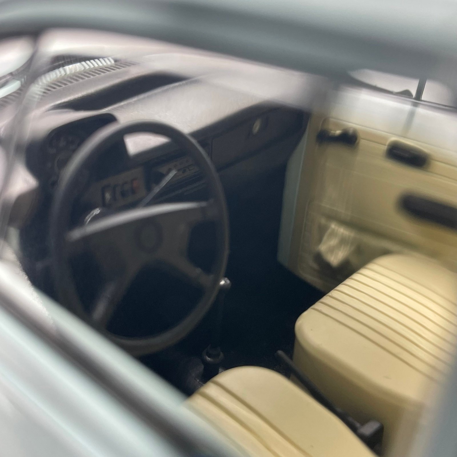 Volkswagen 1303 1973 Pastel Blue 1/18 – Image 9
