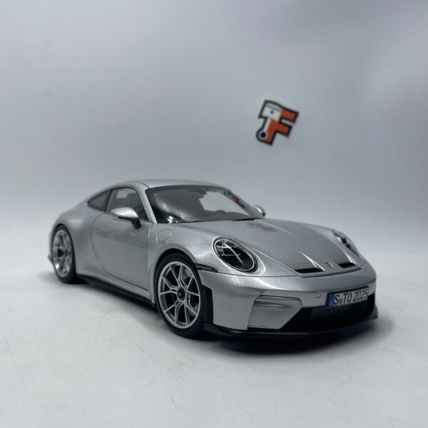 Miniature Porsche 911 GT3 Weissach Package 2025 Silver Metallic 1/18 Norev vendue en Suisse