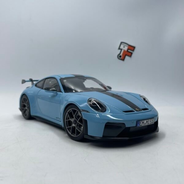 Miniature Porsche 911 GT3 Weissach Package 2025 Gulf Blue 1/18 Norev vendue en Suisse