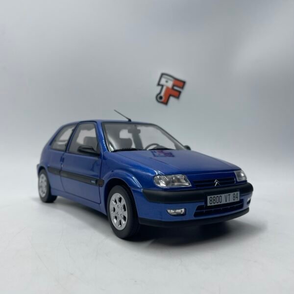 Miniature Citroën Saxo VTS 1996 Grand Pavois Blue Norev 1/18 vendue en Suisse