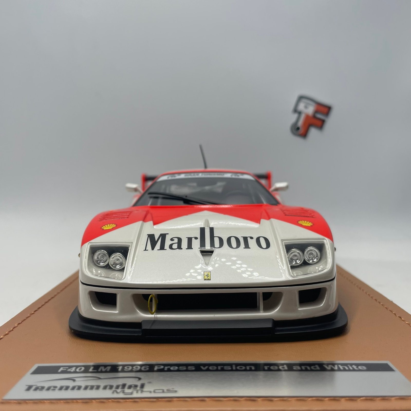 Miniature Ferrari F40 LM 1996 Press version Red and White Limited Edition vendue en Suisse