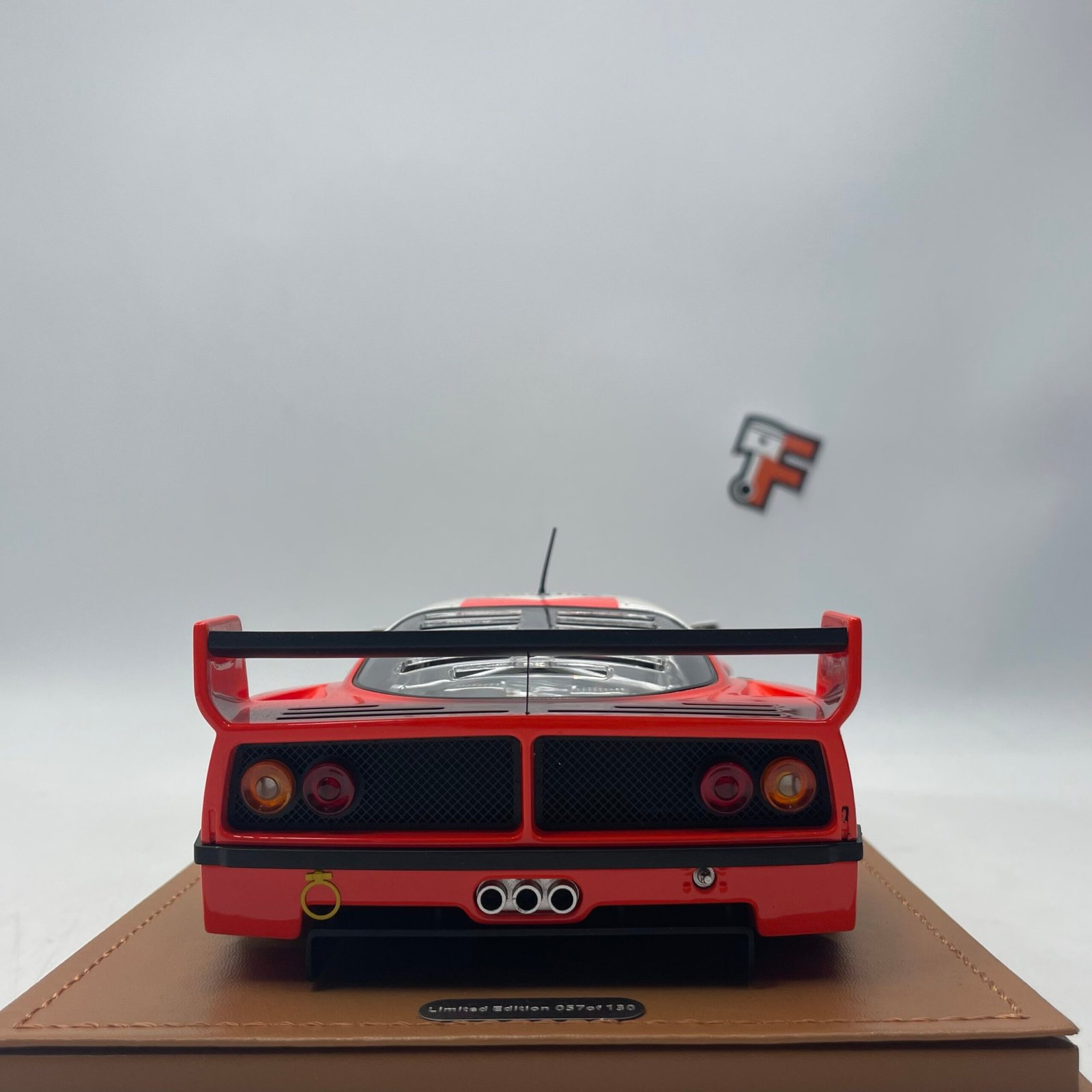 Miniature Ferrari F40 LM 1996 Press version Red and White Limited Edition vendue en Suisse