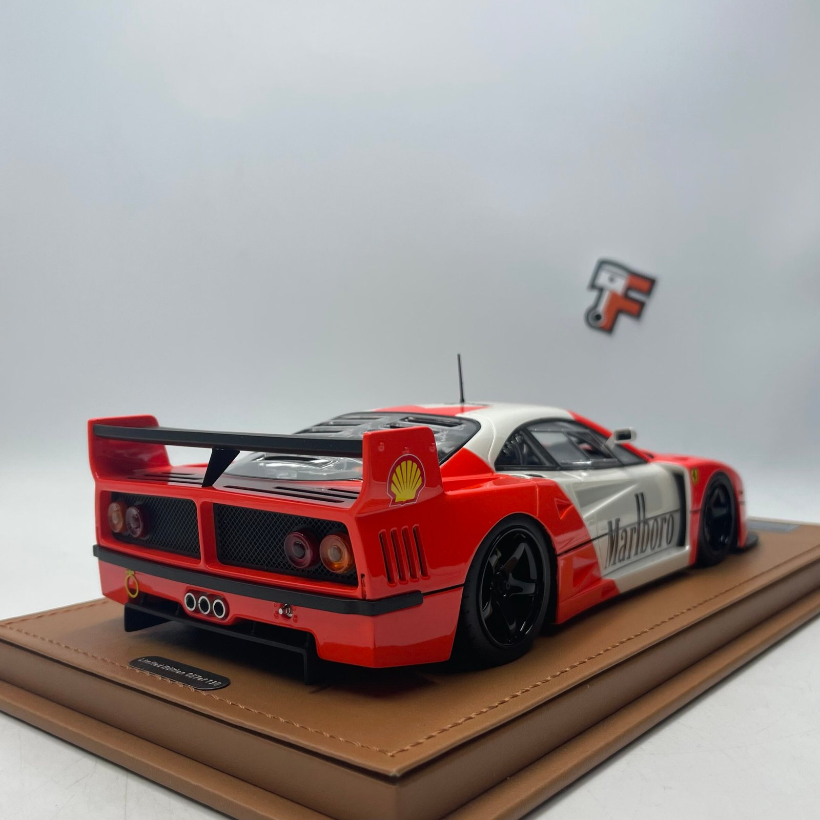 Miniature Ferrari F40 LM 1996 Press version Red and White Limited Edition vendue en Suisse