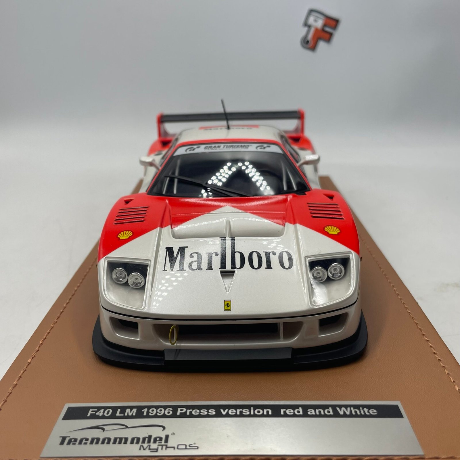 Miniature Ferrari F40 LM 1996 Press version Red and White Limited Edition vendue en Suisse