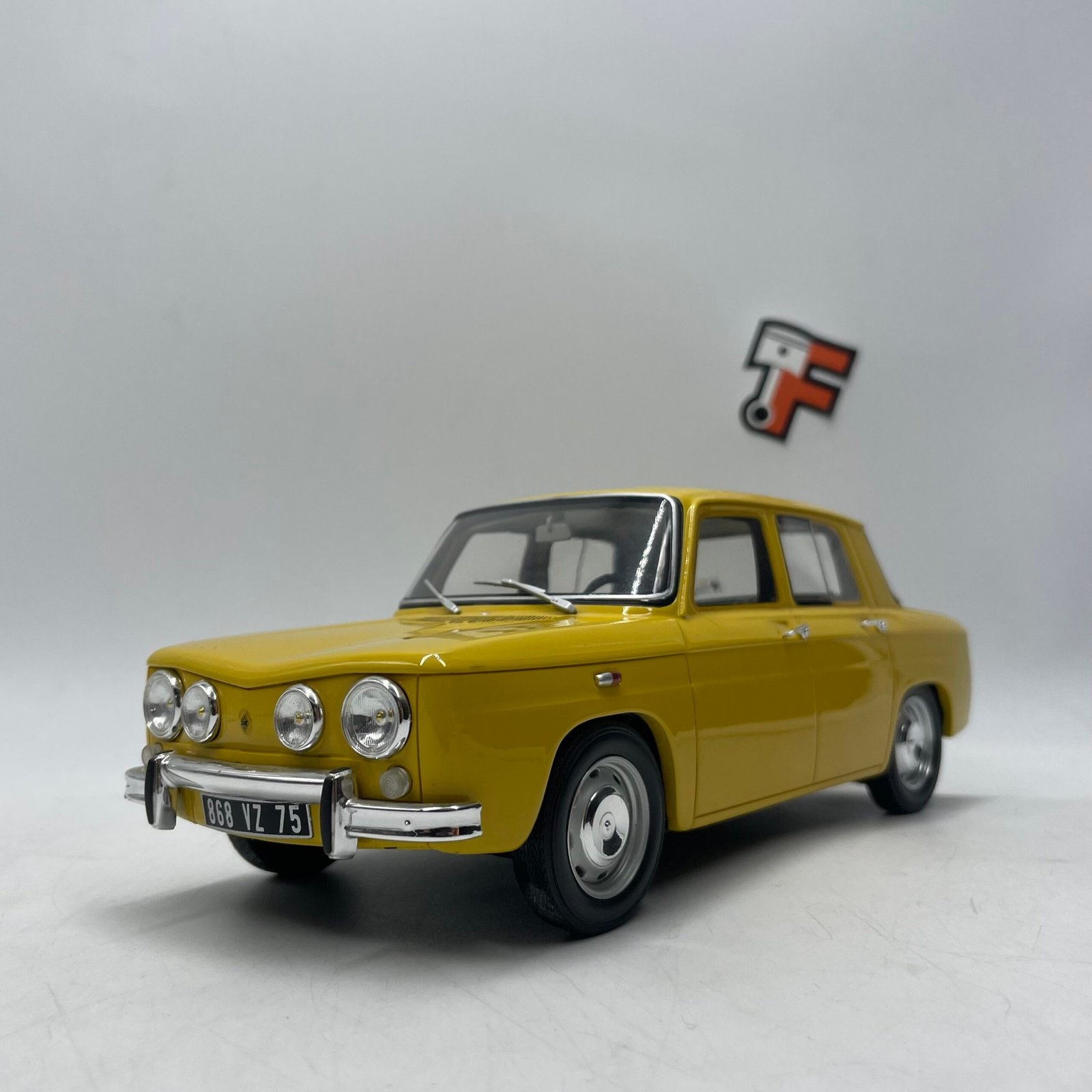 Renault 8 S Yellow Occasion – Image 3