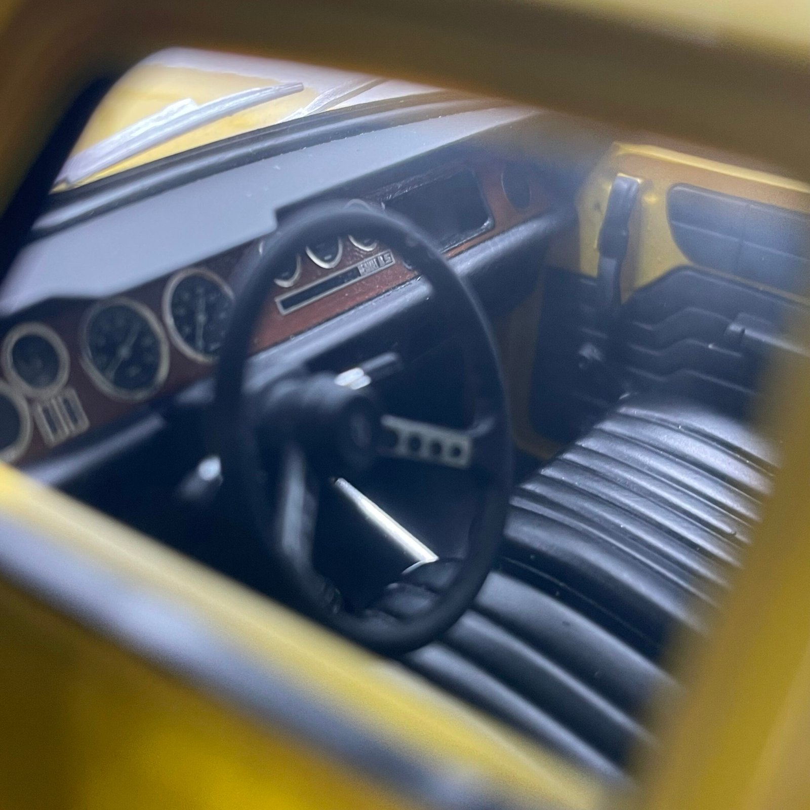 Renault 8 S Yellow Occasion – Image 9