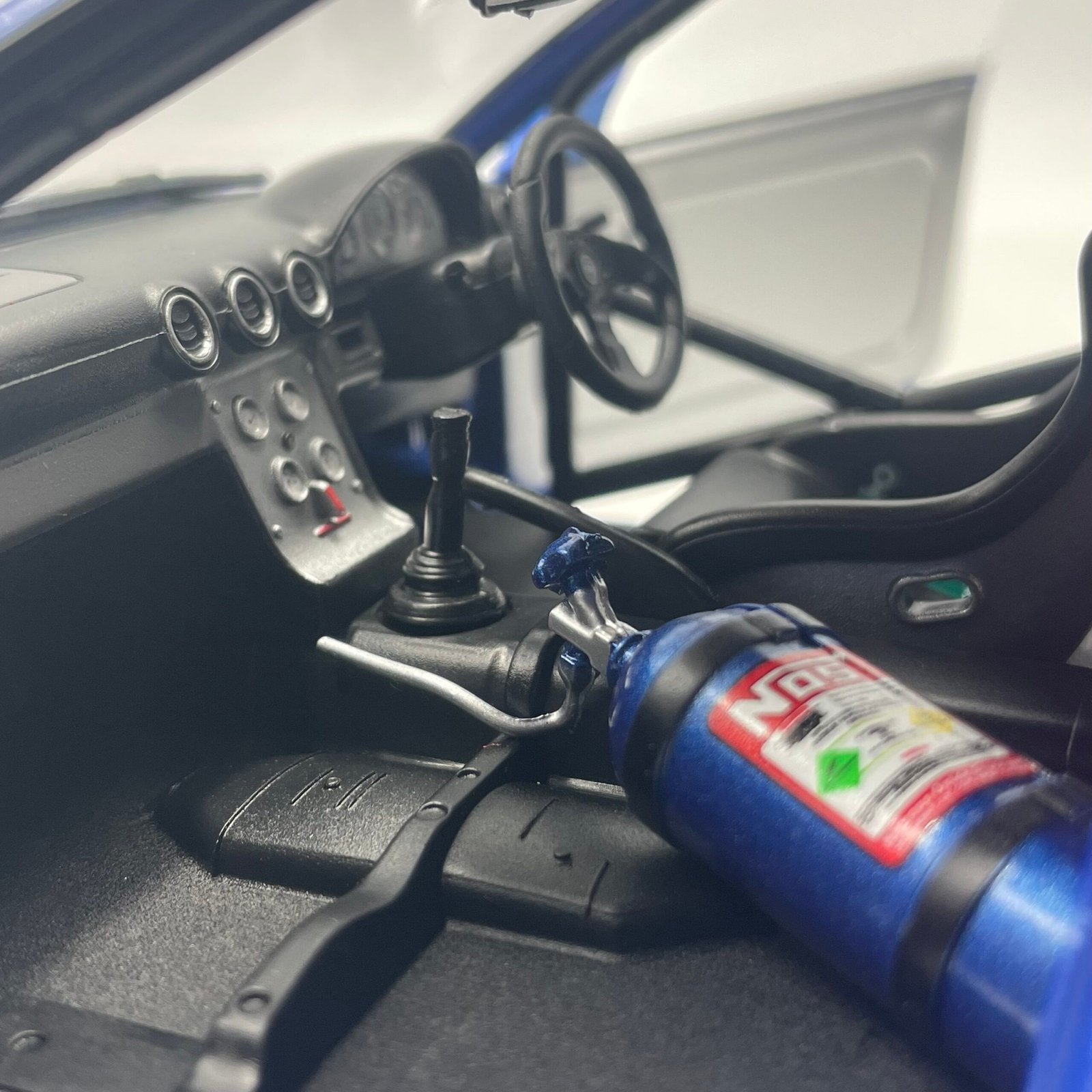 Nissan Silvia S15 Spec-S "Fast and Furious Mona Lisa" Tokyo 6 Blue Orange 1/18 – Image 10